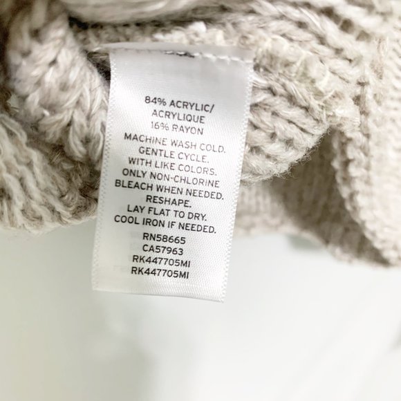 Abound Nordstrom Rack Cropped Sweater V Neck - Picture 7 of 8